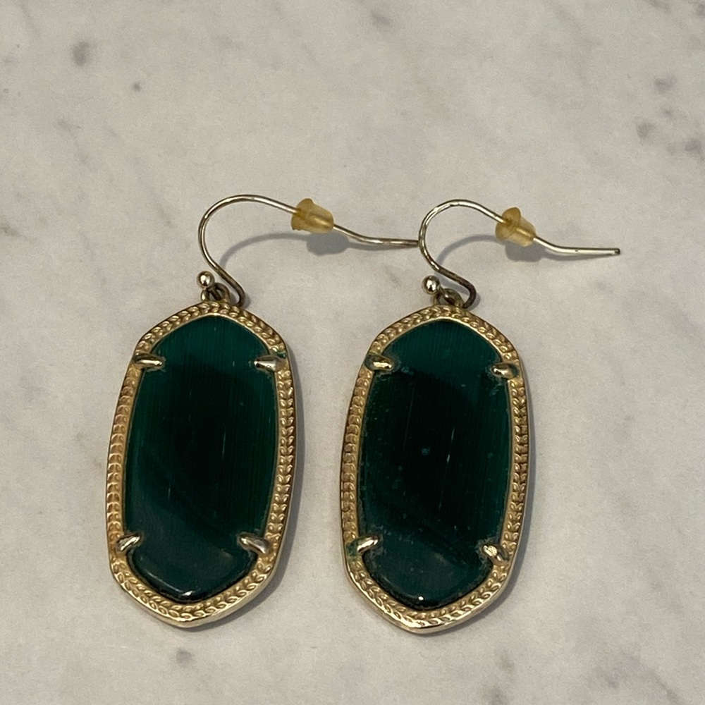 Kendra Scott Elle Earrings in Gold/Green